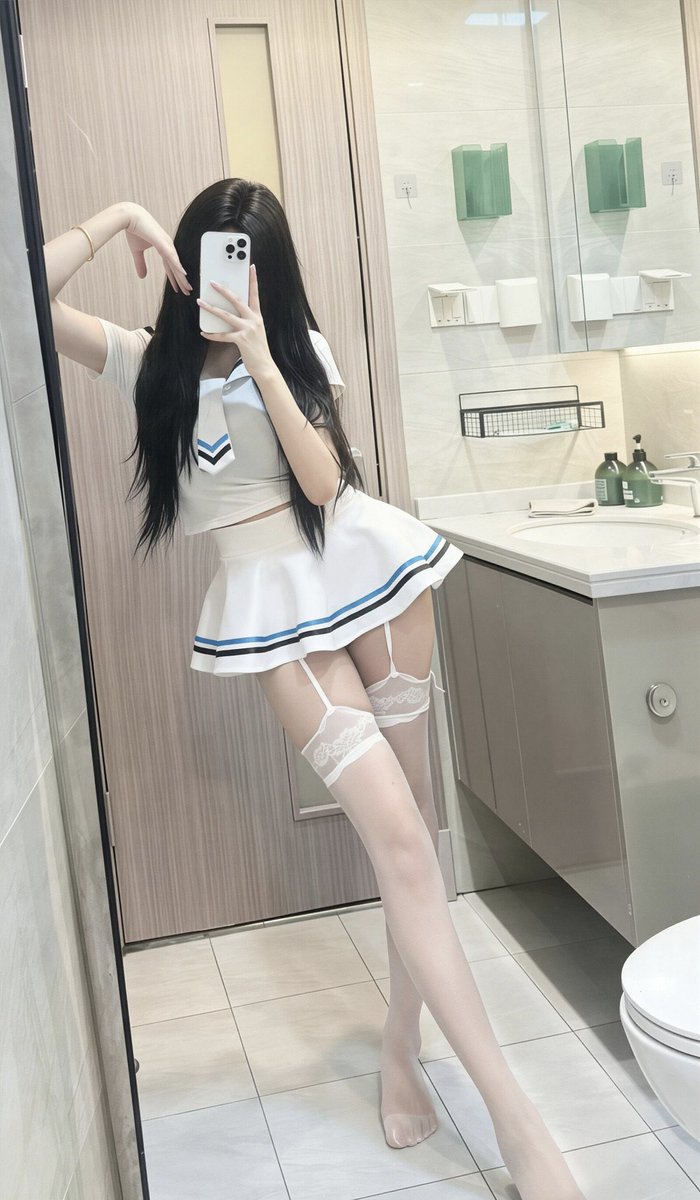 qfchangshou's tweet photo. 女00年，166/60，蹲同城固定搭子，同城的来 https://t.co/nblHkmtDUJ