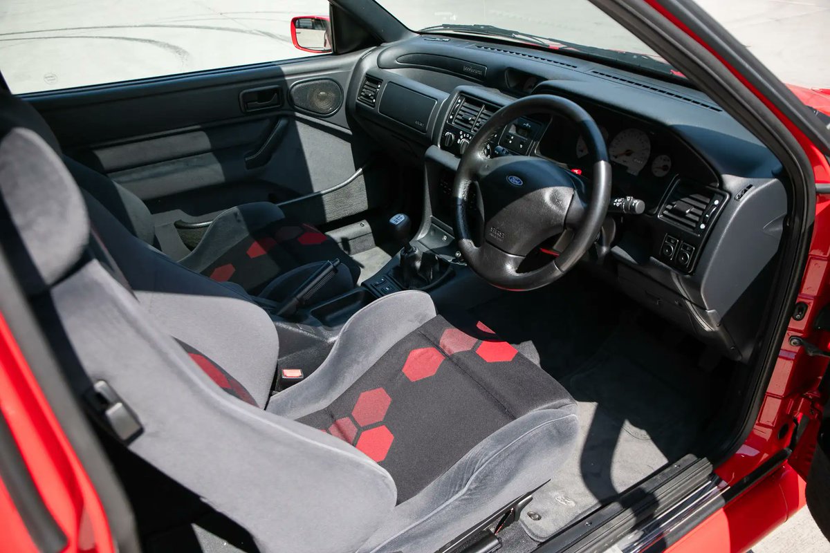 realUNICARNS's tweet photo. Super clean 1996 Ford Escort RS Cosworth for sale in the UK. Info on eBay Ad: https://t.co/eprvsxViIO https://t.co/kvup3I5ehy