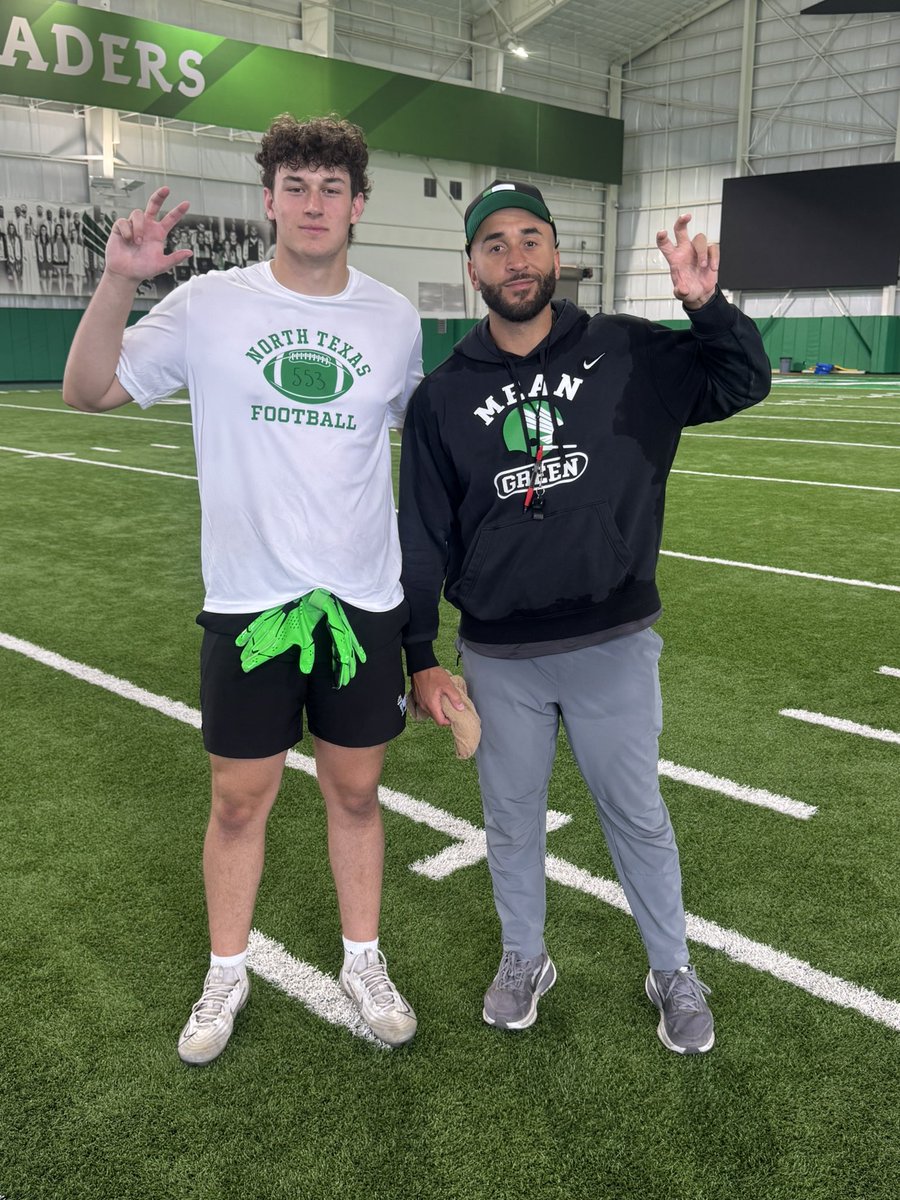 ParkerJamis0n's tweet photo. 1-on-1s from @MeanGreenFB Big Man Camp
Thank you @CoachBenBlack and all the coaches for the opportunities. Lots of work and personal coaching and a chance to stand out from the rest at the end. Next post will have all my reps and clips from stations 
#GMG 

@_RL_Martin
@JButler_210
@2MGE_
@MikeM_Scout 
@BDammone 
@iam_alinedouard
@Ricoknowstiktok 
@CoachHulmes 
@txtoptalent 
@5StarScouting
@mahrowkeen 
@StarStatePreps 
@TXRecruits
@StirFrySports
@ScoutsRadar
@SA_HCPreps
@210Preps 
@NextupDfw