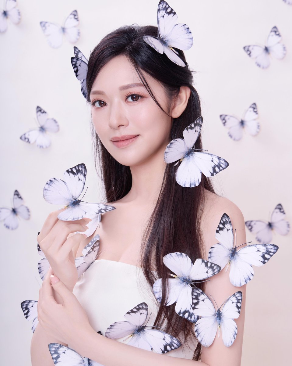 HongKong_Gar's tweet photo. 馮盈盈生日, 貼生日騷溝相
#馮盈盈 #FYY #香港小姐 #Crystal #crystalfyy #晚裝 #deepV
#港女 #香港 #女神 #美女 #流量密碼 #淫
#谷胸 #大包 #身材 #大胸 #大波 #有料 #身材好 #小性感 #隱乳 #溝 #乳溝 https://t.co/oevCZ9M6Kx