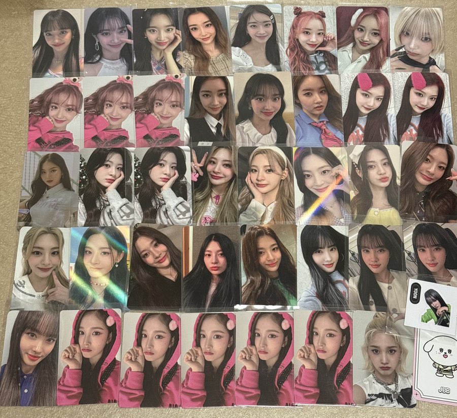 maluvuuu's tweet photo. 스테이씨 포카 일괄 양도

사진 속 40장 전체 일괄 배송비(준등기) 포함 9.0
all including shipping fee 9.0

디엠이나 오픈채팅 주세요 :)
https://t.co/tSexVNKv5e https://t.co/ybI9YUJIsa