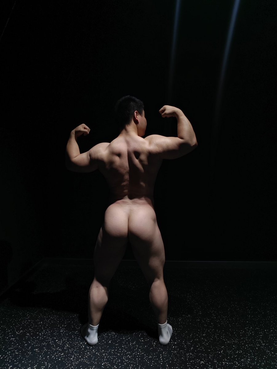 BGM73123538's tweet photo. 这是一个肌肉母畜…#肌肉母畜 https://t.co/Ba8IRs7cKa