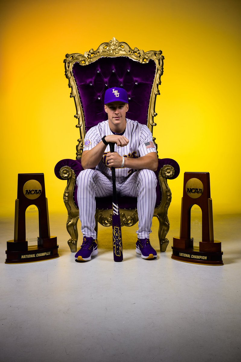 BinoWatters's tweet photo. GEAUX TIGERS💜💛 https://t.co/ImWHkAMfBb