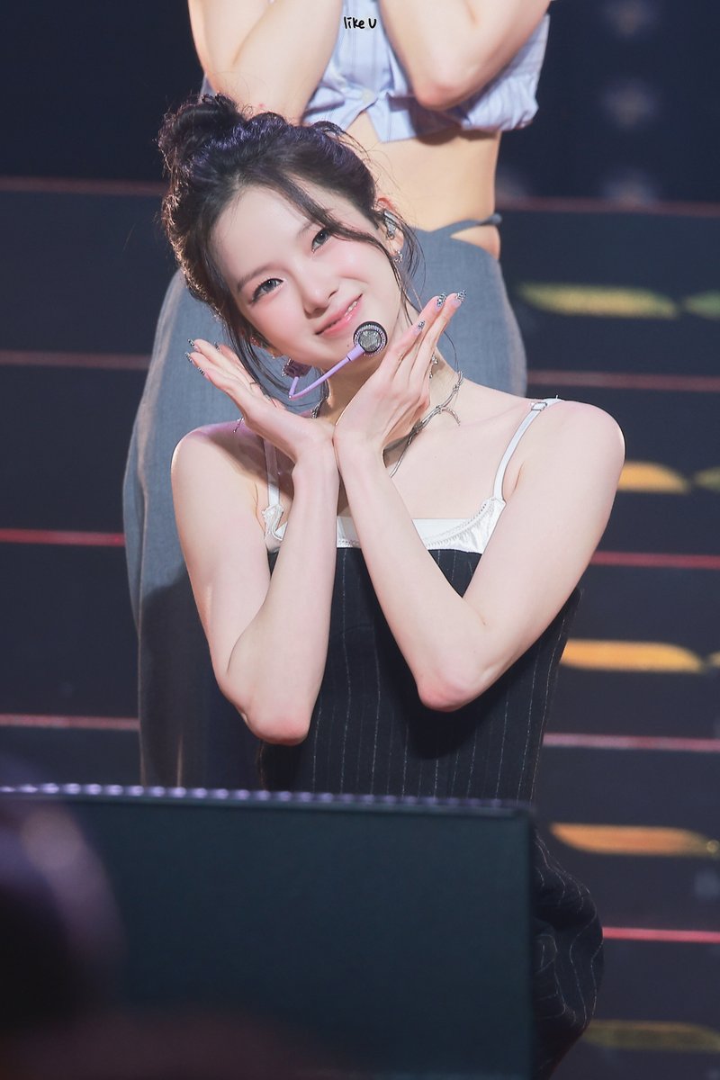 like_u_tokki's tweet photo. 260610 ACF 

🙂😄👐💕💕

#Kep1er #최유진 #ユジン 
#케플러 #유진 #YUJIN https://t.co/6pNjwo9EEy