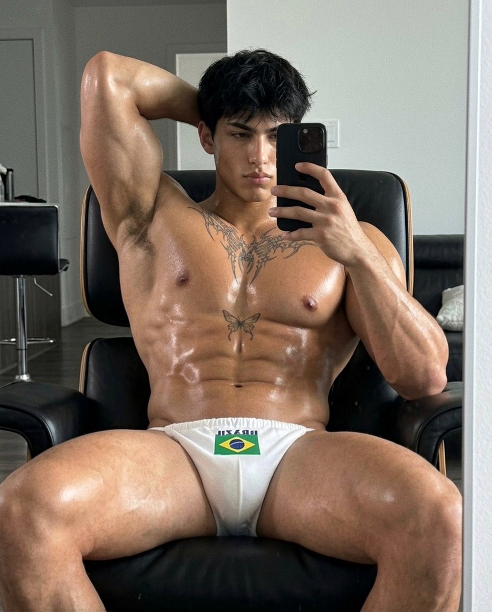 lukas tweet media