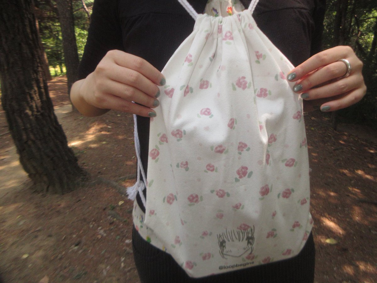 loopbegins's tweet photo. ��👛 https://t.co/NtSjgZFhz0