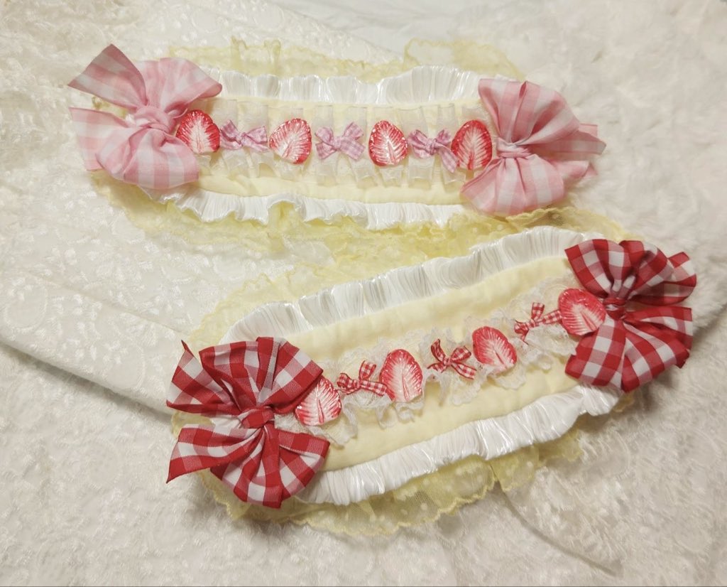 selectshopten2's tweet photo. 【🏰tenten城NEWS】

📢メープルアティック
「🍓ケーキ🍰ヘッドドレス」
商品等、ご用意頂きました❣️

ブランドMaple*attic
(@Maple_attic )
handmade creator 椛 様
『あなたの毎日をほんのり甘く』可愛さがギュッと詰まったフェイクスイーツ
🍓好評販売中🍰

ご来店お待ちしております❣️ https://t.co/E8ggNd2YM3