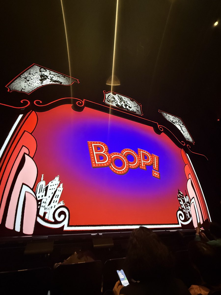 Rayhitoko15's tweet photo. BOOP！みてきました
礼真琴さんの背中の筋肉の美しさに釘付け
そして歌、踊り、とにかく圧倒的でその才能が本当に眩しかった https://t.co/7L5QCUwTpH
