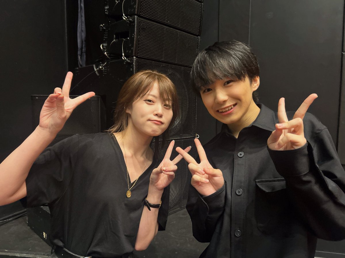 kou_4rou's tweet photo. 本日も #ラヴオール ありがとうございました！！

今日は #岡部麟 さんが見に来てくれました！
ピーターパンぶりにお会いできて嬉しかったです♡

まさかの3ショット撮ってくれました😭
お邪魔しました。
ありがとうございます😭

 #梅棒 https://t.co/VxmGCn91UD