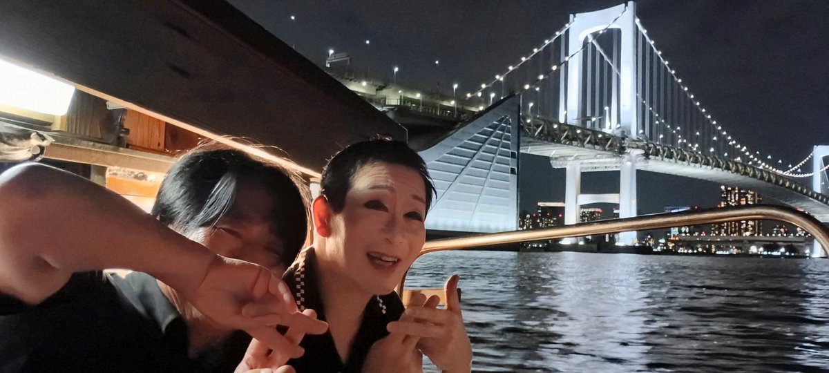 takeharamarimo's tweet photo. 埼玉県鴻巣ｶﾗﾉ～屋形船🛶Wヘッダー無事終了✌️
2時間コース屋形船は！とにかく時間との戦い⚔️
乗船～すぐ準備～ショー～すぐ片付け～下船…ゆっくりしてる瞬間皆無😱
でも今回は外で涼しい中🌃着替も完全に隠れてやれたからｸﾞｩ👏屋形船網長ｻﾝにも感謝🙏
ﾉﾘのいいお客様とﾊﾟﾁﾘﾝｺ📸 https://t.co/t3zd16US0x