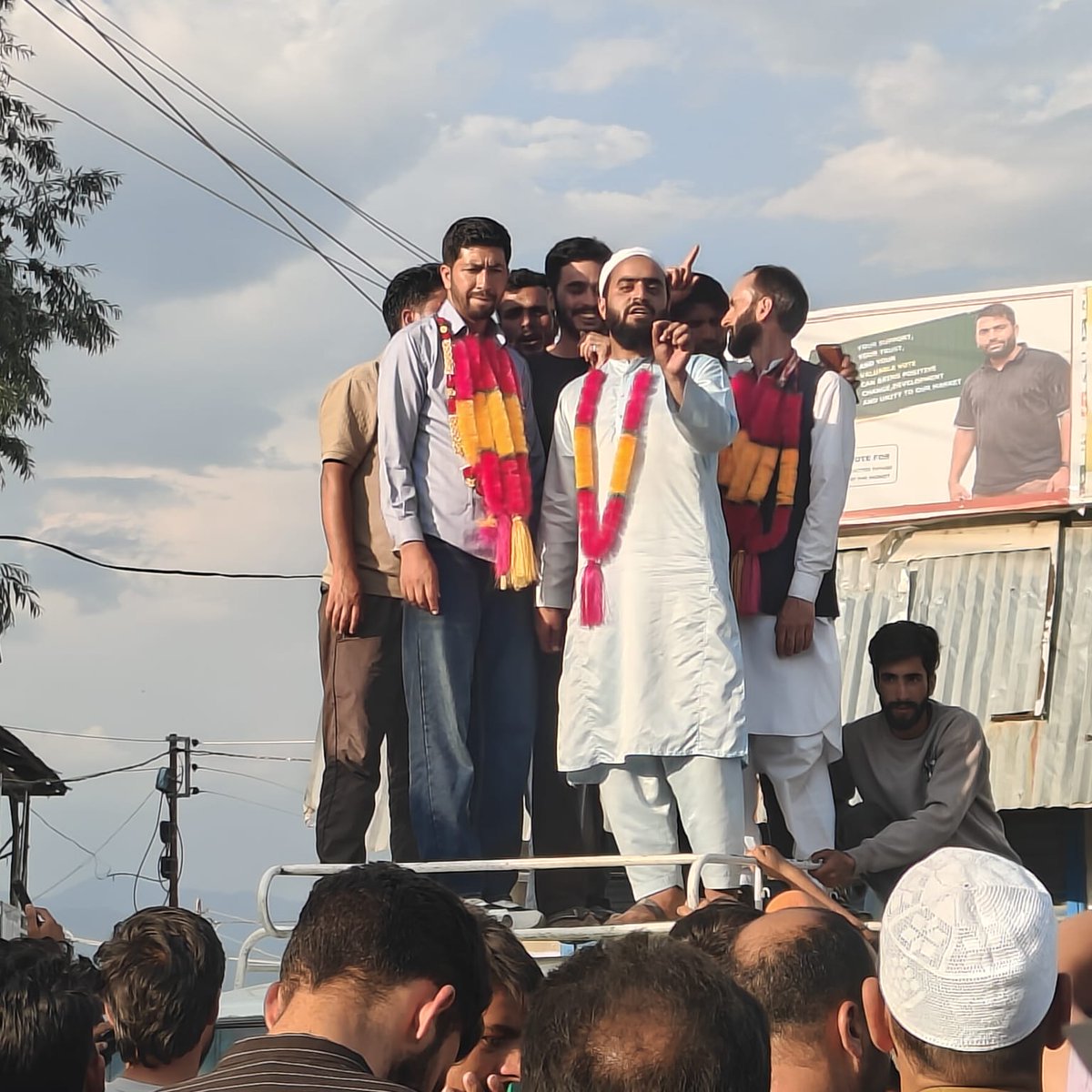 askahmadfirdous's tweet photo. Traders Federation Villagam President Election Results
Congratulations to Ghulam Nabi Bhat on his victory and best wishes to all the candidates for their participation in the democratic process. https://t.co/CH0hvFOQan