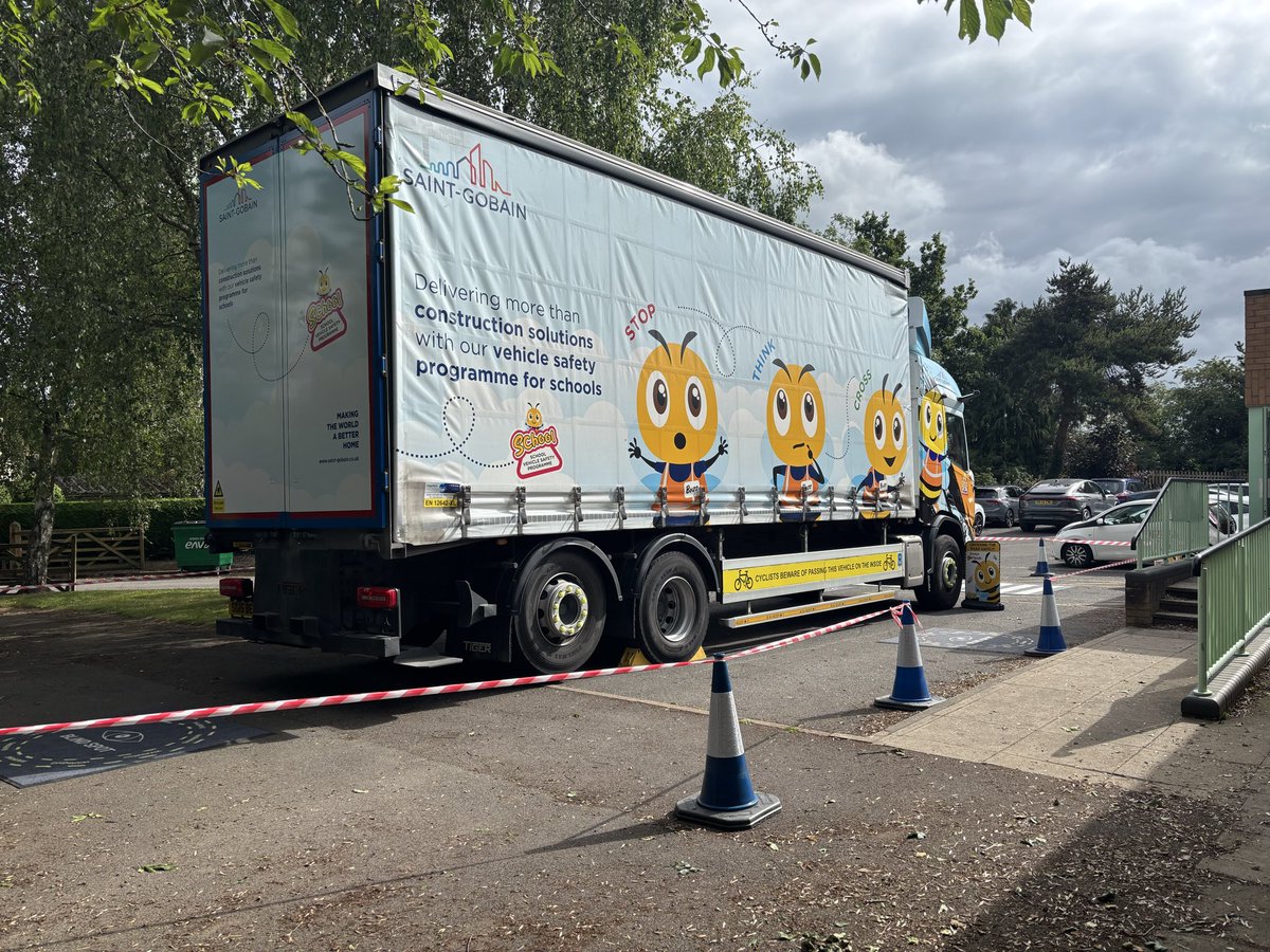WymeswoldPS's tweet photo. Thank you to @SaintGobainUK for their brilliant vehicle safety workshops this morning. https://t.co/uYDSERXDne