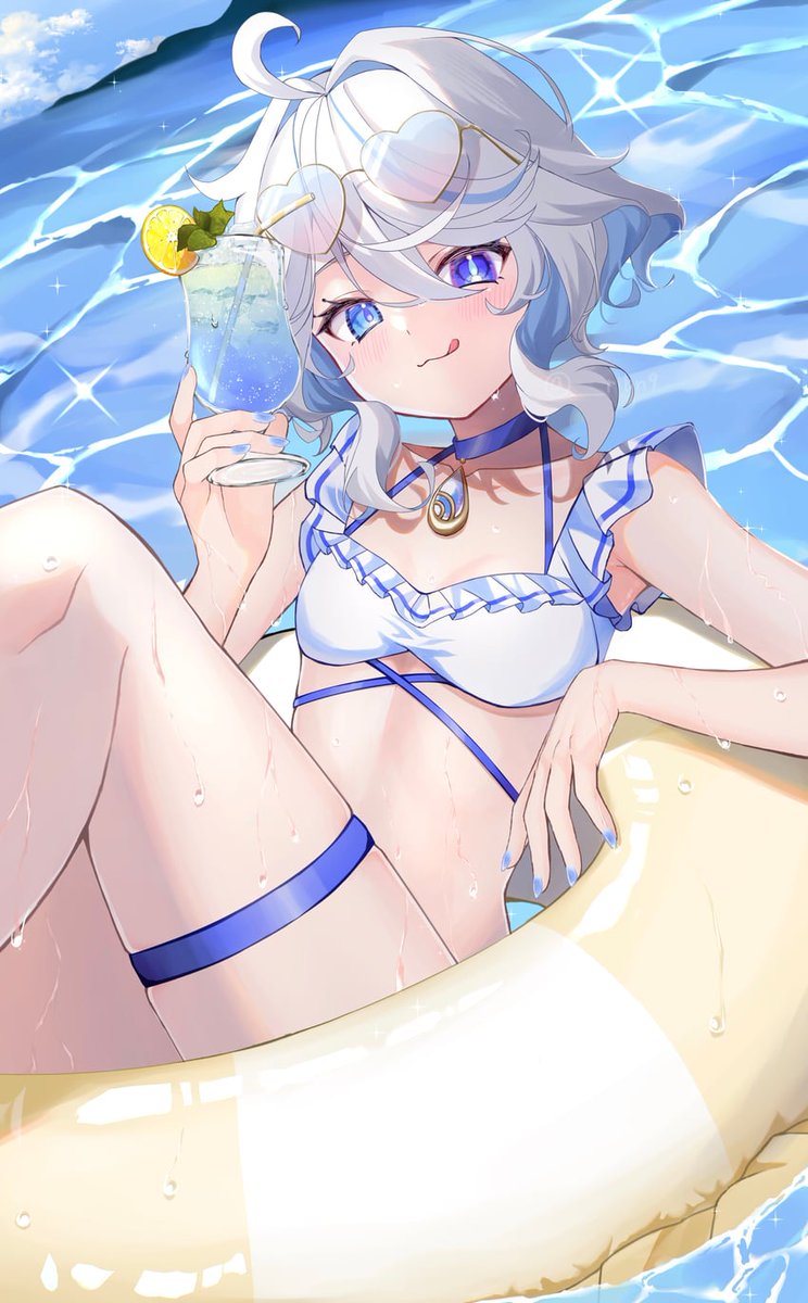 icy_innocence's tweet photo. No butt today.

Instead, it's #WetWednesday!

... Because she's at the beach. https://t.co/dWgJumvxd6