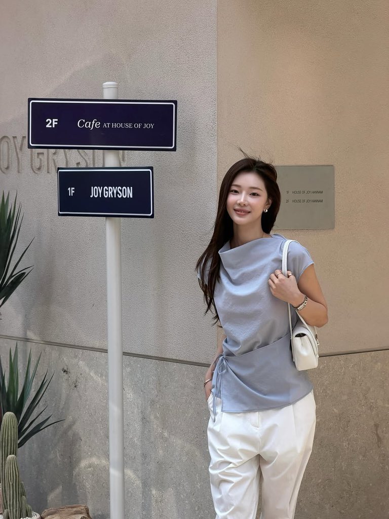 seeanykith's tweet photo. 260610 [youseeany] Lee Sian instagram post (2)

JOY GRYSON 조이그라이슨
@joygryson_official

#LEESIAN #이시안 #イシアン https://t.co/UYjeK4oaao