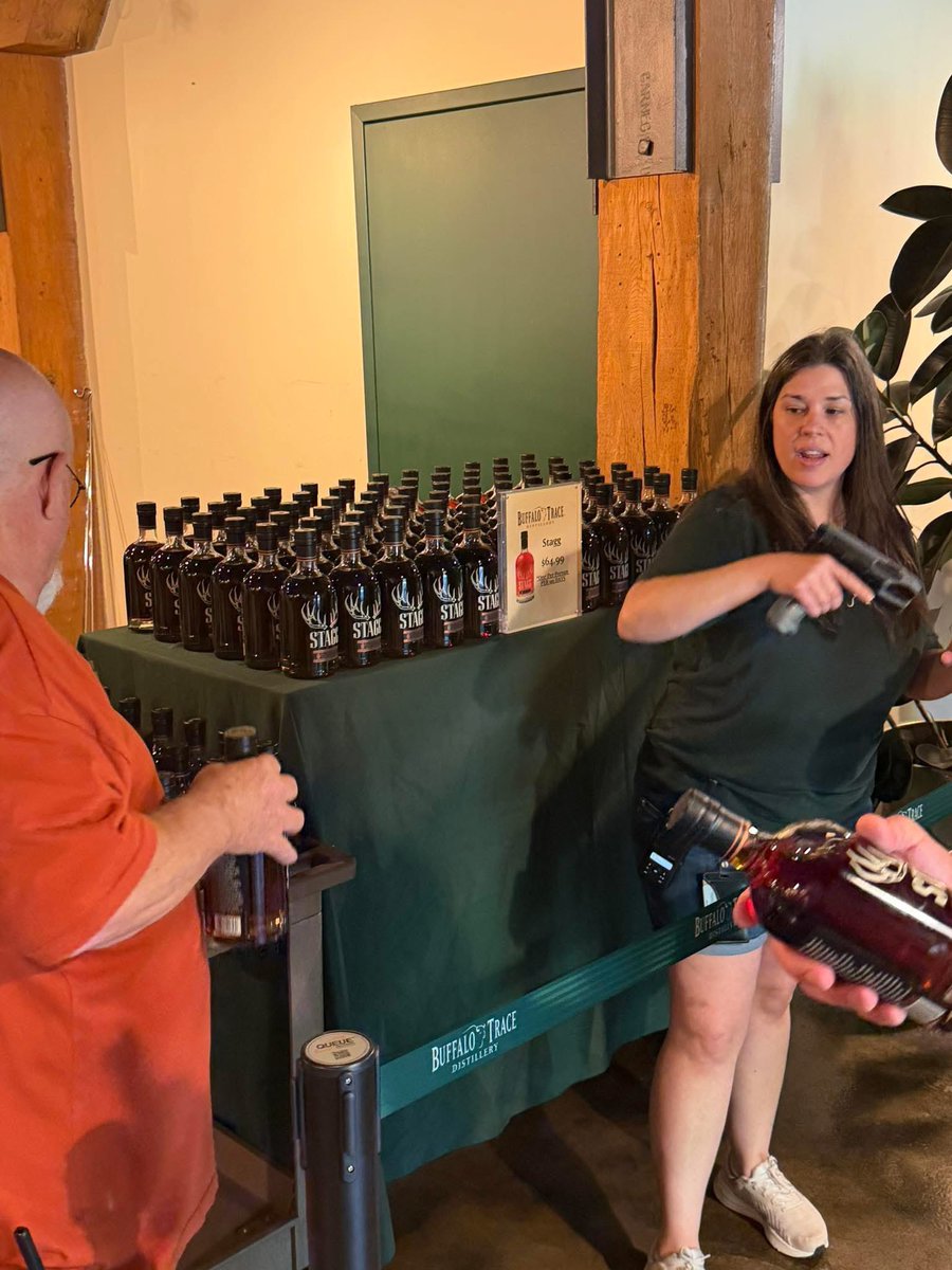 tateraio's tweet photo. Stagg 26A is available today at the Buffalo Trace Distillery Gift Shop 👀

$64.99 for Stagg is a way better deal than yesterdays Elmer T. Lee drop. https://t.co/5aoBG8fhJL