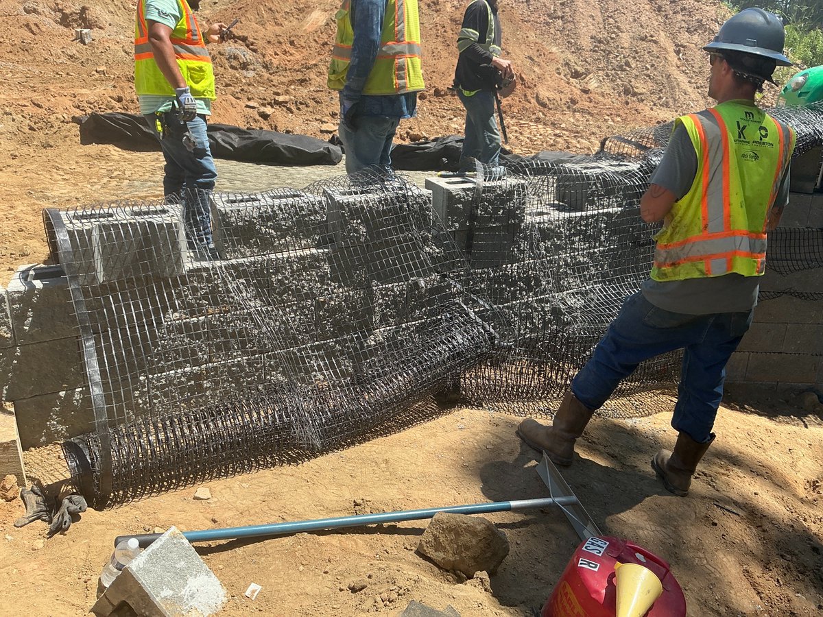 ConcordAirprtNC's tweet photo. Here are a few progress pictures from our North Apron Roadway Extension project. This month, our contractor, Mountaineer, has been working on constructing the retaining walls that will support the new roadway. https://t.co/9kwSKVJoAl