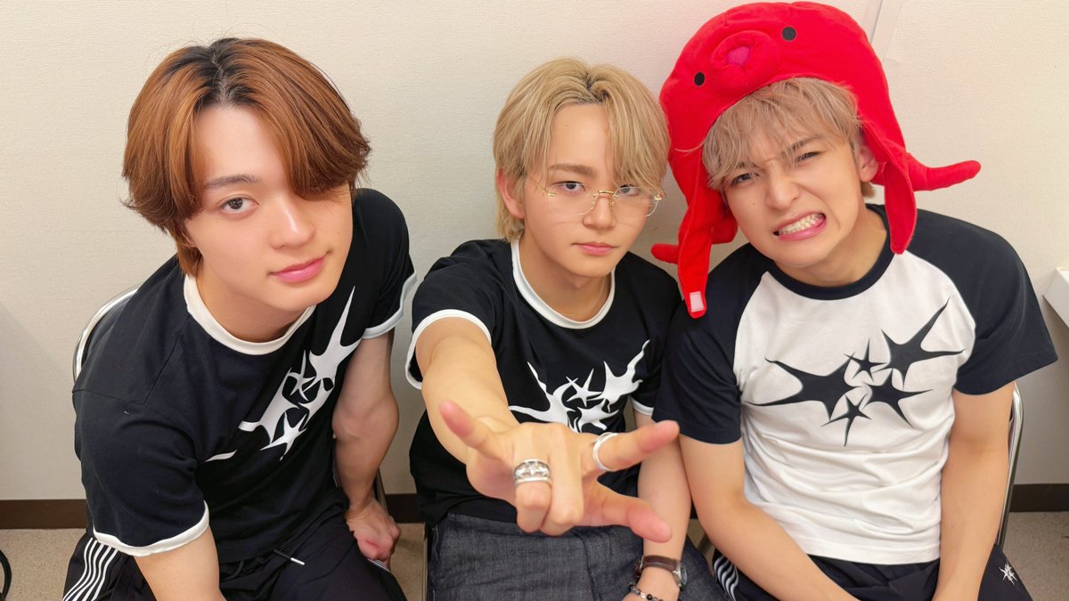 starglow_bmsg's tweet photo. 〖 STARGLOW Official Fan Club 𖤐 〗

 ✦ ─────────── ✦

After Talk with STARS in 大阪🚢🌟
             アーカイブ公開💫

 ✦ ─────────── ✦

✔️新規入会はこちら
https://t.co/MtWFh38ejW

#STARGLOW
#STARGLOW_withSTARS 
#STARCRUISE_OSAKA https://t.co/fH5y7F8fA3
