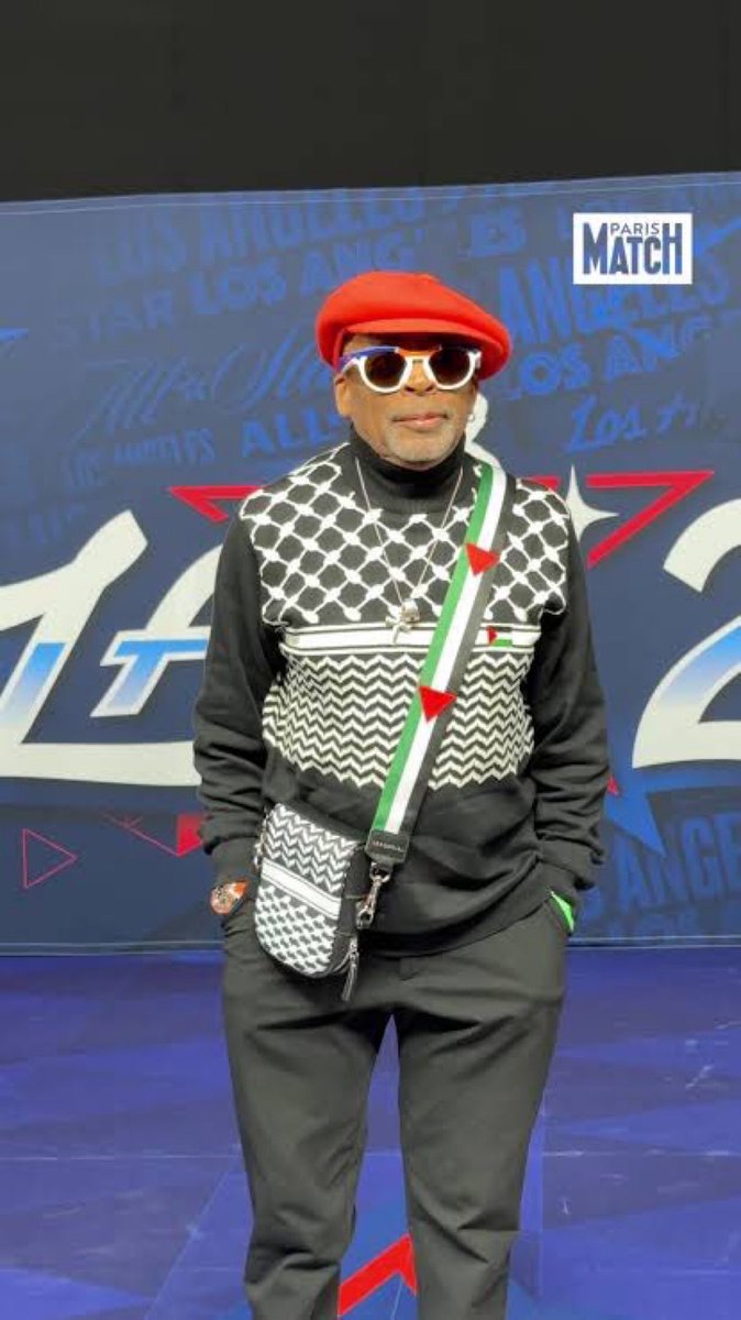 landpalestine's tweet photo. American actor spike lee ignores Israeli woman and then she starts harassing him because of his support for Palestine https://t.co/mIQDuHqbK2