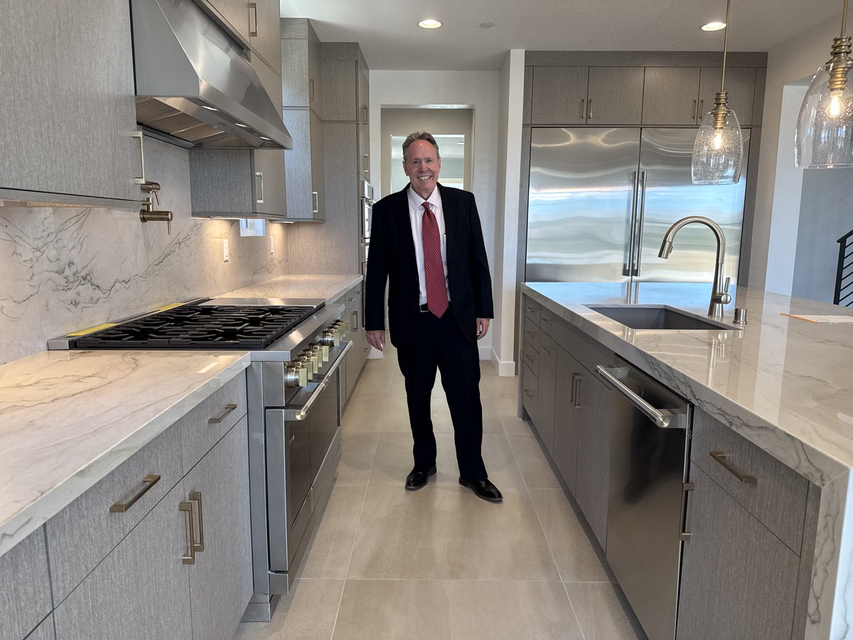 robmarchitti's tweet photo. Rob Marchitti Real Estate Services - AGENT Connect Realty - Las Vegas Real Estate

https://t.co/BktuCjkSGZ

Nevada Real Estate License : S.183378 https://t.co/CHkHekidH0