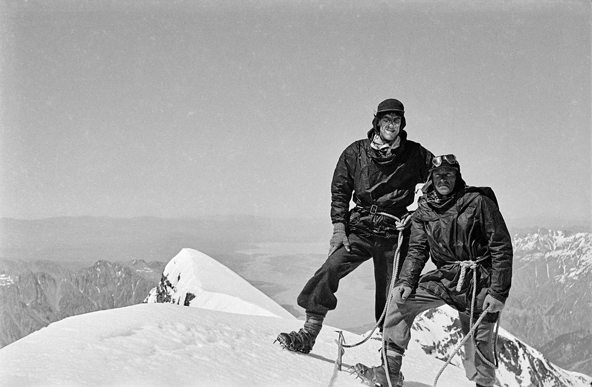 PhilCooke's tweet photo. "It's not the mountain we conquer, but ourselves."
 - Edmund Hillary, who, along with Tenzing Norgay, was the first to reach the summit of Mount Everest. https://t.co/smqfY4vQq9