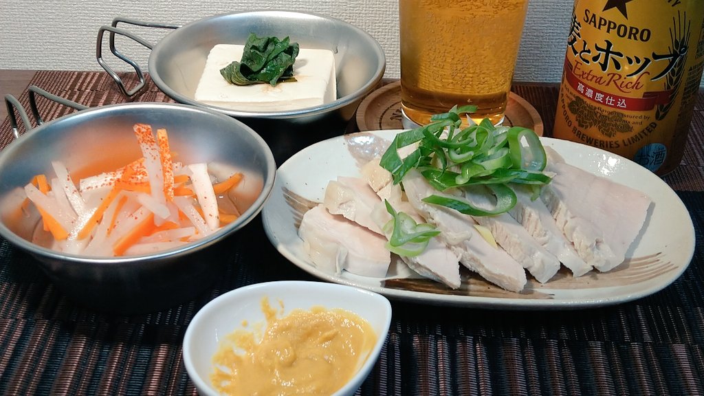 tKappaAlc's tweet photo. 入院でもしないと休肝出来ないよね。乾杯です🍻✨ https://t.co/zE0zSUynIi