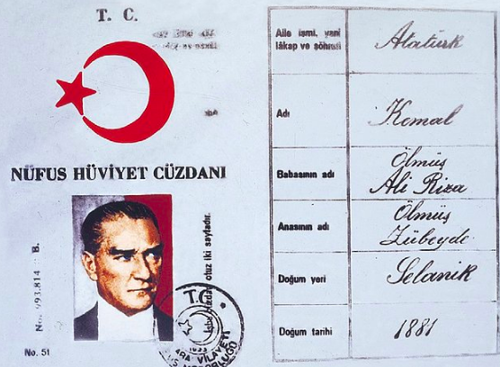 avturkoglum's tweet photo. Taptaze bir hukuk garabeti.
Mustafa Kemal hakkında nüfus cüzdanında yazılı gerçek ismi olan "Kamal" ile bahseden bir vatandaşa 5816'dan soruşturma başlatıldı.
#5816SayılıKanunKaldırılsın https://t.co/DMmuvlgN1l