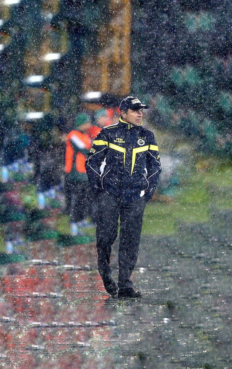 tamerotti's tweet photo. HOSGELDIN HOCAM 💛💙 https://t.co/tNl4FMR5W7