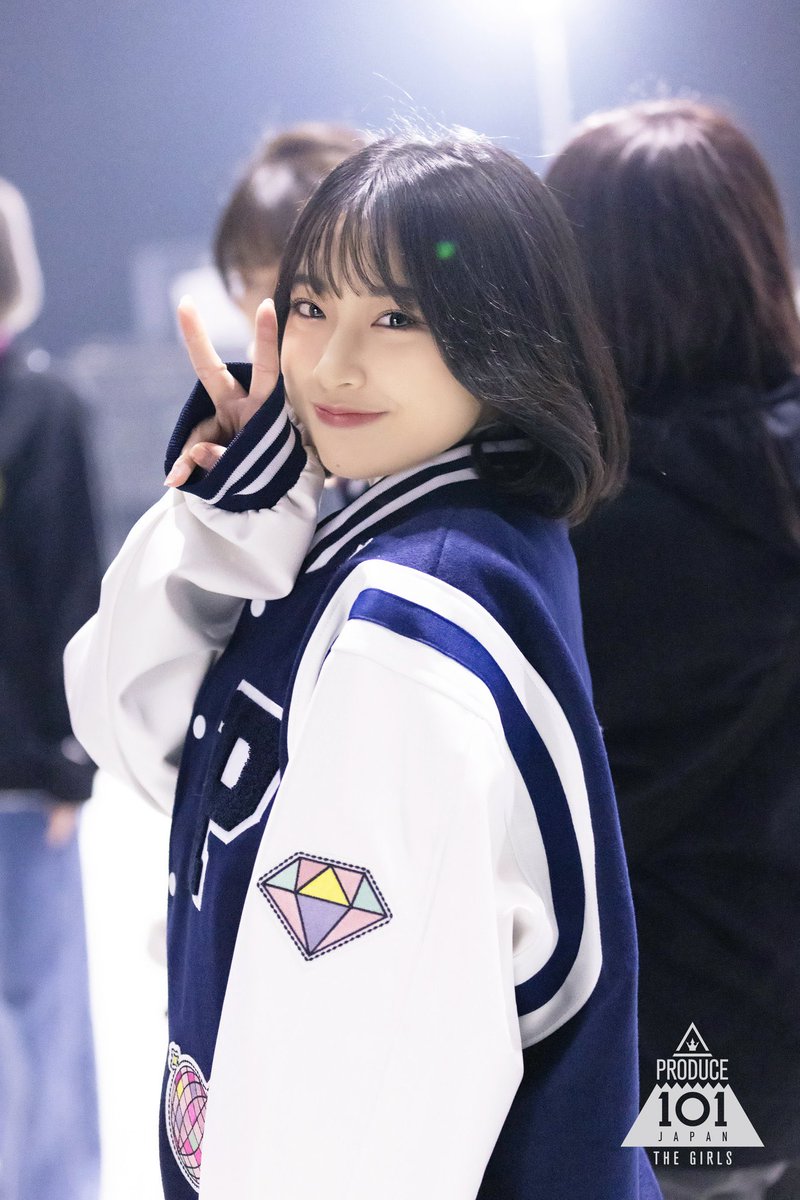Moyamoyamoyaex's tweet photo. ぱるたん、足太いとか言われて活休してからどんどん痩せていったと思えばこの引用で夜職だの整形だの好き勝手言われてて鬱。もう放っておいてくれませんかね。てか日プの時これなんで元々かわいいですよ。 https://t.co/Md9fwxgHzw