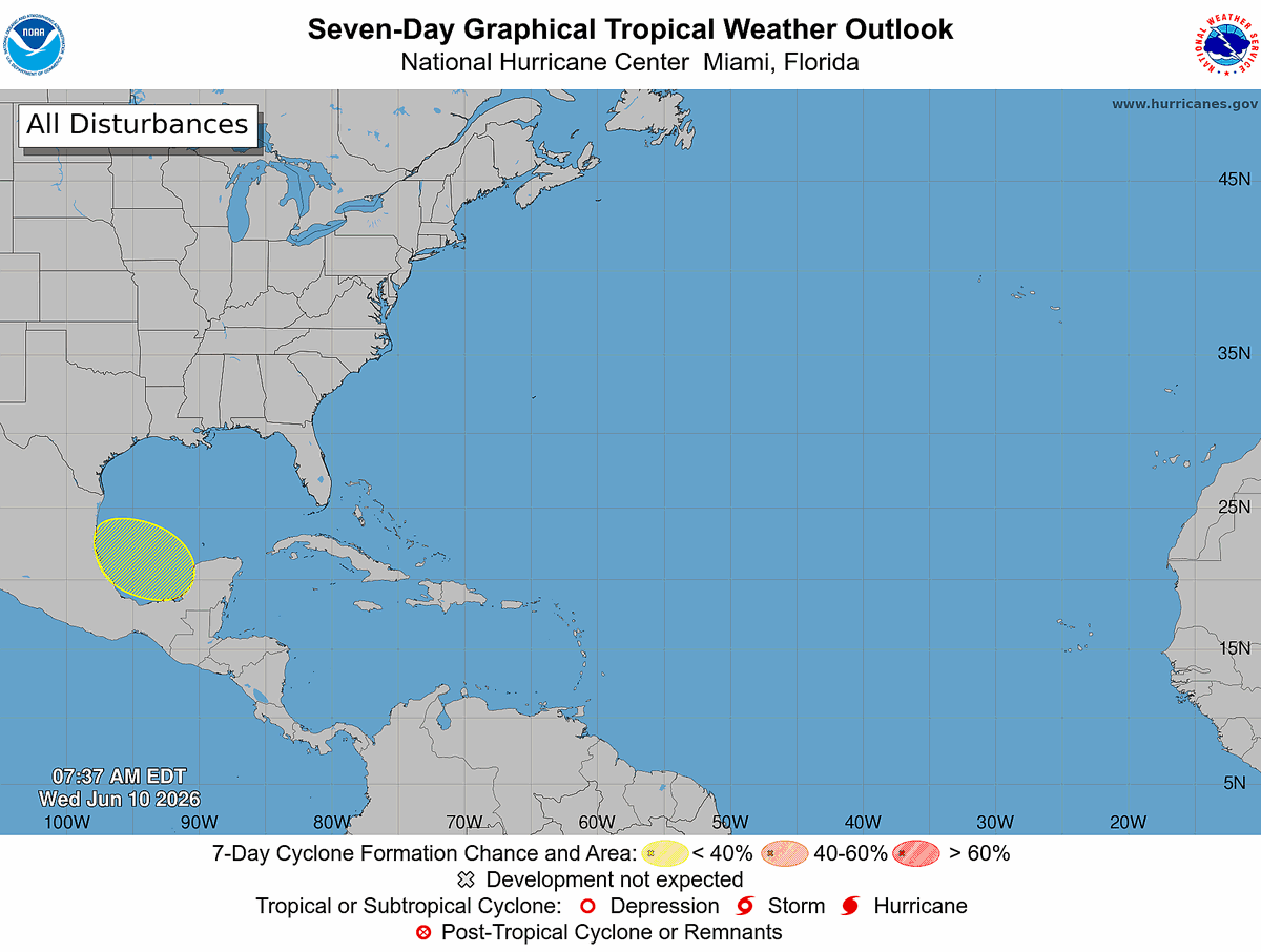 Doglas2003's tweet photo. Our first AOI of the season has arrived in the Bay of Campeche, the NHC does not expect significant development but never say never ig, #tropicswx https://t.co/6z9tEw1bXM