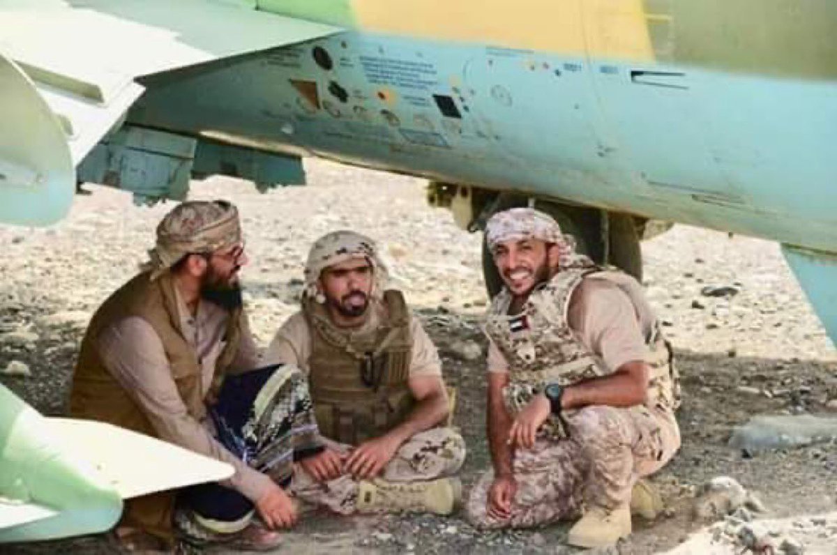 x_uae71's tweet photo. في زمن الرجال وأهل العزم، كان الحوثي يعرف حدوده، ولا يجرؤ حتى على مجرد التلويح تجاه المضيق https://t.co/pbebI4Q5BM