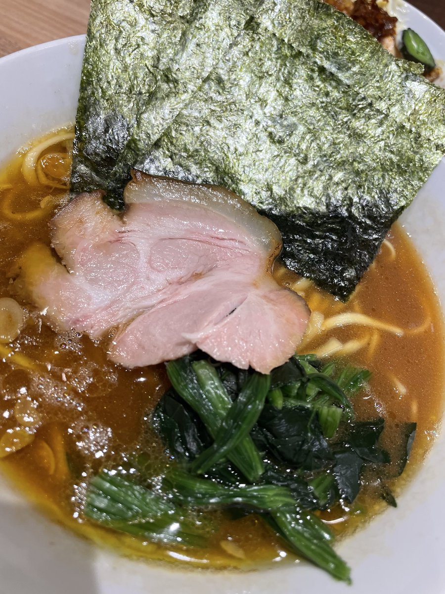 booooonR's tweet photo. 武蔵家HANREにて、
今日のお目当て鶏むねチャーシュー丼。
大好きな鶏チャが贅沢にのってる！
マヨビーも合う合う。
生姜が効いた良い味♪
今日も美味しかった😋 https://t.co/3SKvsBdJ5j