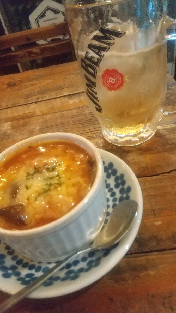 leftsidevisions's tweet photo. 昨日は呑み過ぎましたね🍺

今日はほどほどに(したい)

ナスとチキンのチーズ焼き300円🙆 https://t.co/ggK84AQpgV