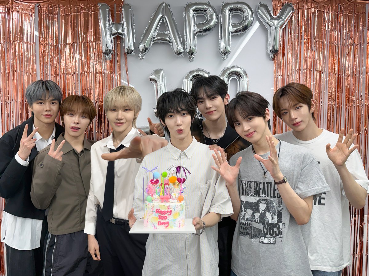 TUNEXX_official's tweet photo. #off_TUNE
260610 #100DAYS_WITH_TUNEXX
#TUNEXX #튜넥스 https://t.co/cpsnikRuGX