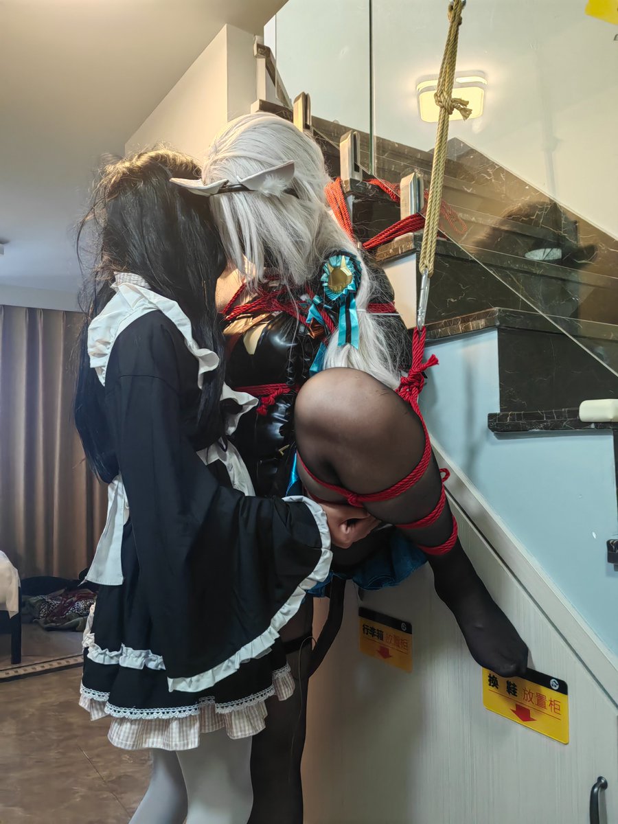 lemon7526's tweet photo. 也是和美少女贴贴了៷>ᴗ<៷
绳：@Feiling_QWQ
涩影师：@araroka250
女仆装：群友熊二
琳妮特：我 https://t.co/K3eyqrFWGe