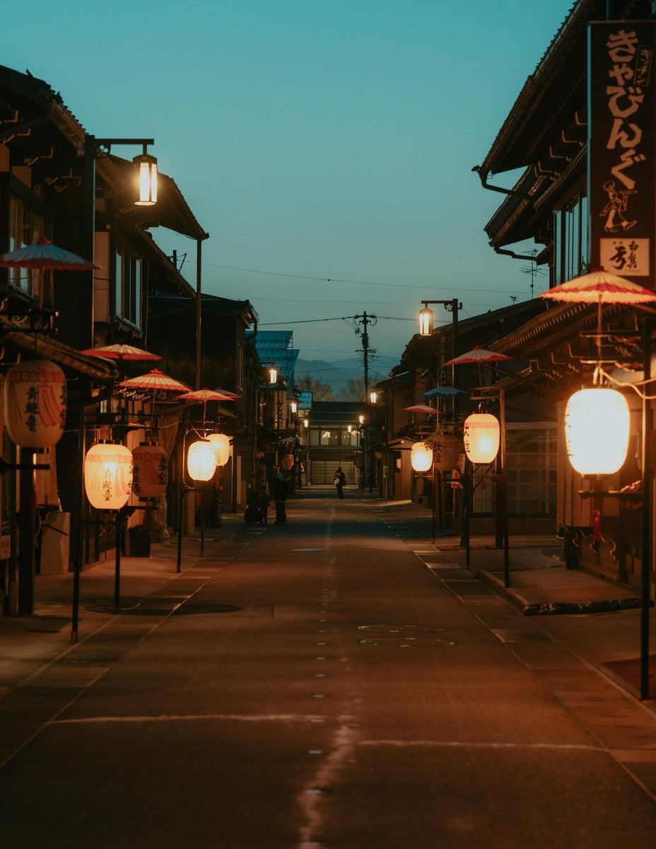 riki_shinagawa's tweet photo. Old Japanese Townscapes https://t.co/uU2N4QQFod