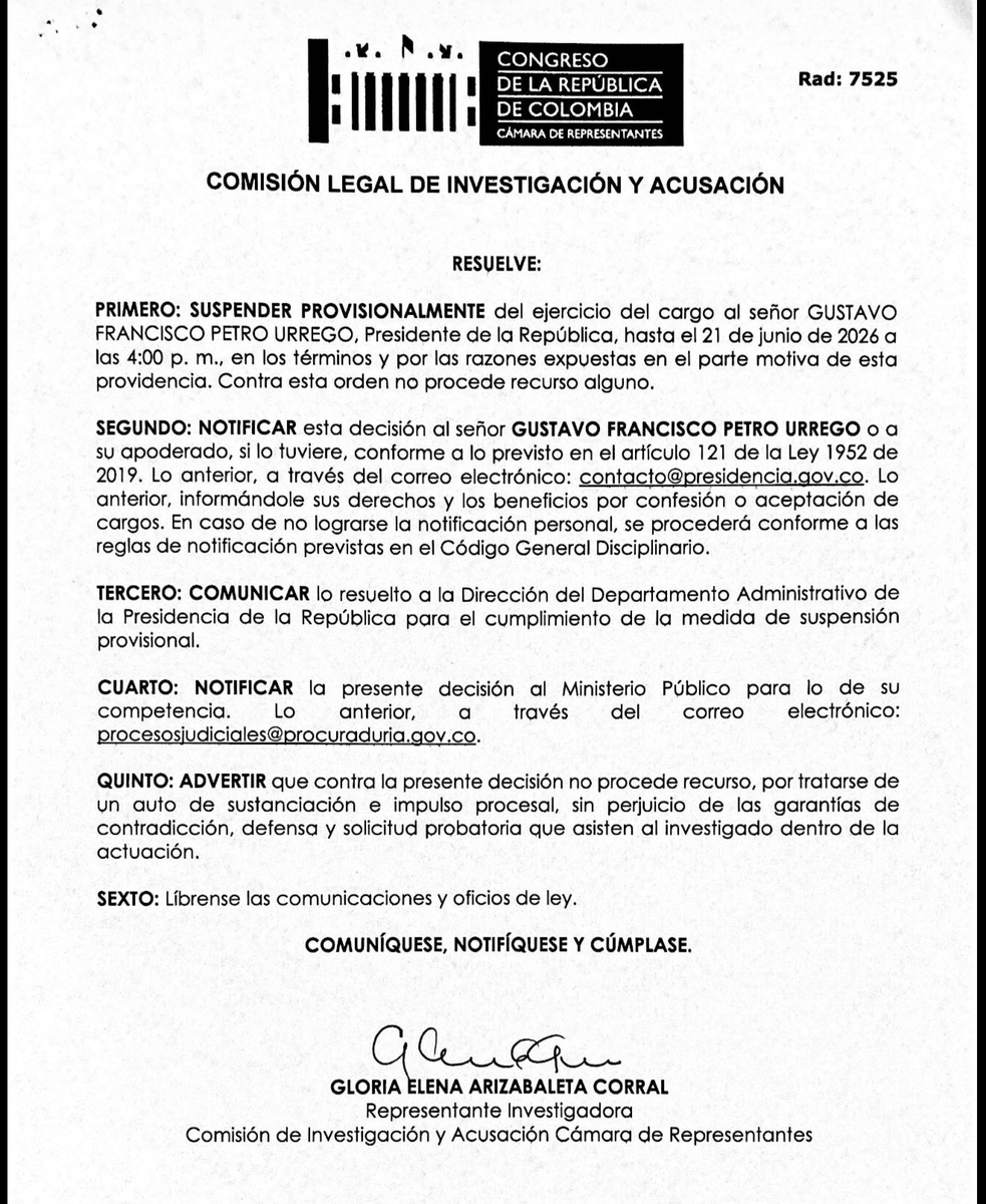 codiguillos's tweet photo. Esto es inédito en la historia de Colombia: un presidente en ejercicio es suspendido por la Comisión de Acusación de la Cámara de Representantes. 

La medida es hasta el 21 de junio y es por la participación en política de Gustavo Petro. https://t.co/PeFC9O6FKS