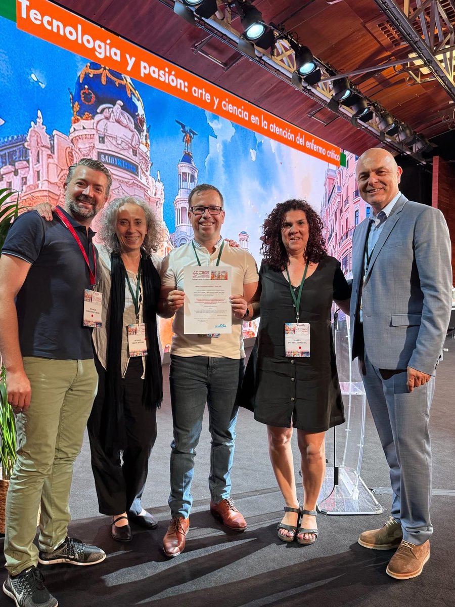 GT_Simul_SEEIUC's tweet photo. 📖 Premio al MEJOR ARTÍCULO publicado en @EnferIntensiva basado citas SCR años 2023-24-25 "PROGRAMA DE ENTRENAMIENTO BASADO EN TEAMSTEPPS® MEDIANTE SIMULACIÓN CLÍNICA EN PROFESIONALES DE CUIDADOS INTENSIVOS: UN ESTUDIO CON METODOLOGÍA MIXTA" #SEEIUC2026 🔗 https://t.co/jKIB0eWeFd https://t.co/TsQXd7RlWQ
