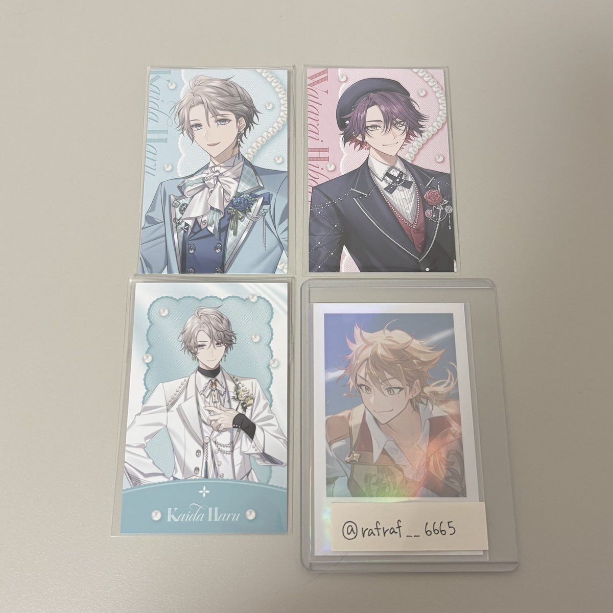 rafraf__6665's tweet photo. 【交換】にじさんじ Luminous Marriage フォト風カード 缶バッジ

〈譲〉画像1、2枚目

〈求〉 画像3、4枚目⭐️同種

✧郵送交換希望
✧纏めての方を優先させていただきます
お気軽に検索からでもお声がけください🕊️ https://t.co/q55IjcPXvs