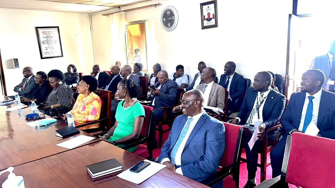 Tumukunde_'s tweet photo. Following today's handover ceremony, I have officially assumed office as Minister @Mglsd_UG. I am grateful for the confidence entrusted in me and look forward to serving with a steadfast focus on delivering for the people of Uganda.

The Ministry of @Mglsd_UG will be guided by the principles of inclusion, accountability, and service to all Ugandans.

I extend my sincere appreciation to my predecessor, Hon. Betty Amongi, for her service and contribution to the Ministry. I also look forward to working closely with my new colleagues and stakeholders as we advance our shared goals for the benefit of our people and country.