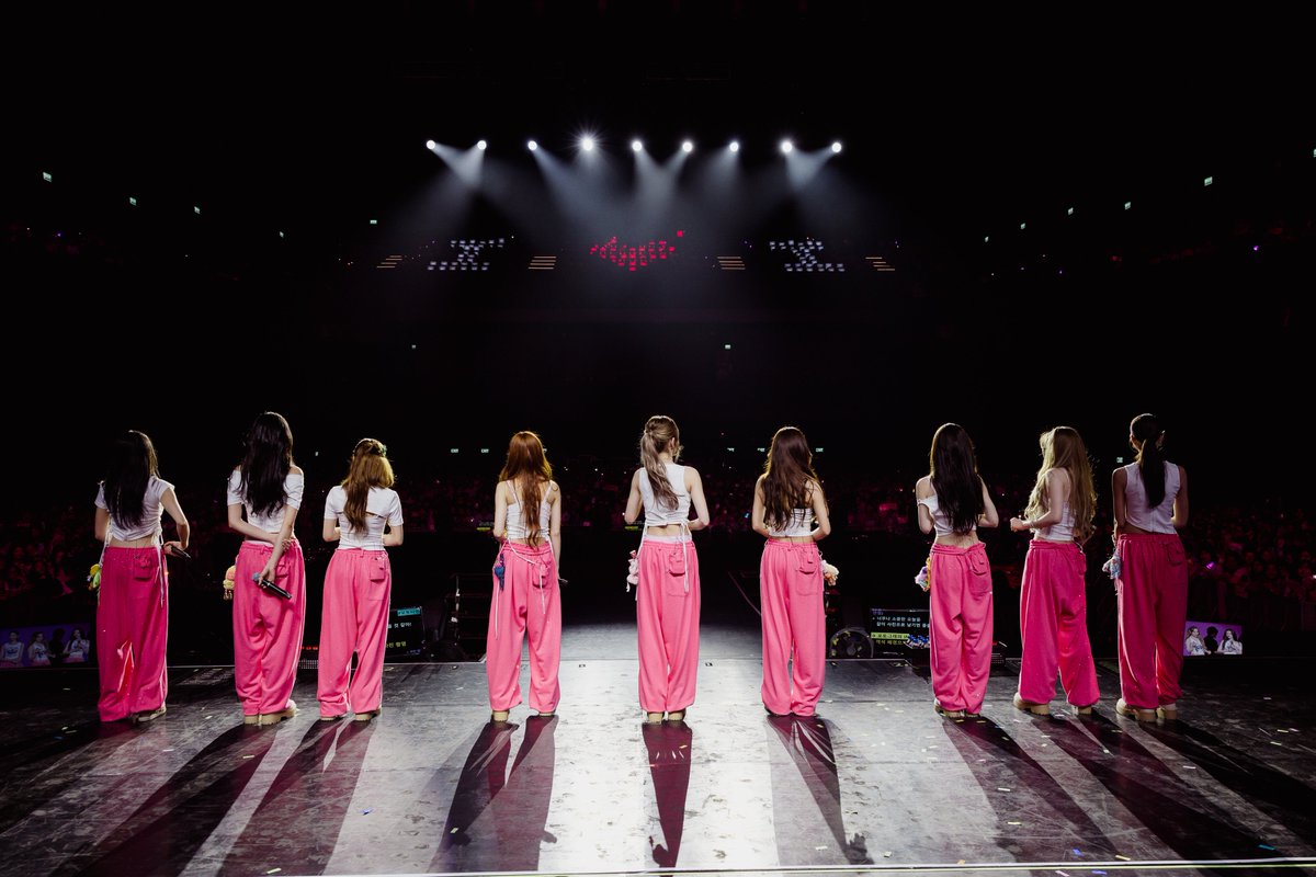 webmixmaya's tweet photo. สุดจะเริ่ด! I.O.I สาดความสุขล้นฮอลล์ สมมง 10 ปีที่รอคอยปลดล็อกความคิดถึงกับแฟนไทย ใน “2026 I.O.I Concert Tour: LOOP in BANGKOK” 

ผ่านพ้นไปอย่างอบอุ่น อิ่มเอมไปด้วยความทรงจำสุดพิเศษ และมีแต่คำว่า เริ่ด! เริ่ดมาก! เริ่ดสะใจ!! สำหรับคอนเสิร์ต “2026 I.O.I Concert Tour: LOOP in BANGKOK” ที่จัดขึ้นเมื่อวันเสาร์ที่ 6 มิถุนายน 2569 ณ IDEA LIVE, BRAVO BKK กับการกลับมารวมตัวกันอีกครั้งของเกิร์ลกรุ๊ประดับตำนาน I.O.I (ไอโอไอ) เพื่อเฉลิมฉลองครบรอบ 10 ปีของวง และมอบของขวัญสุดพิเศษให้กับแฟนๆ ที่คอยสนับสนุนพวกเธอมาตลอดคอนเสิร์ตครั้งนี้ I.O.I ไม่เพียงพาแฟนๆ ย้อนกลับไปสัมผัสช่วงเวลาอันงดงามตลอดเส้นทางที่ผ่านมา แต่ยังถ่ายทอดเรื่องราวของมิตรภาพ ความผูกพัน และการเติบโตของสมาชิกแต่ละคนตลอดระยะเวลา 10 ปี ผ่านการแสดงที่ครบทั้งความสนุก ความซาบซึ้ง และมีความหมายต่อใจ

#IOI #LOOP 
#IOICONCERTTOUR_LOOP_IN_BANGKOK
#iMeThailand