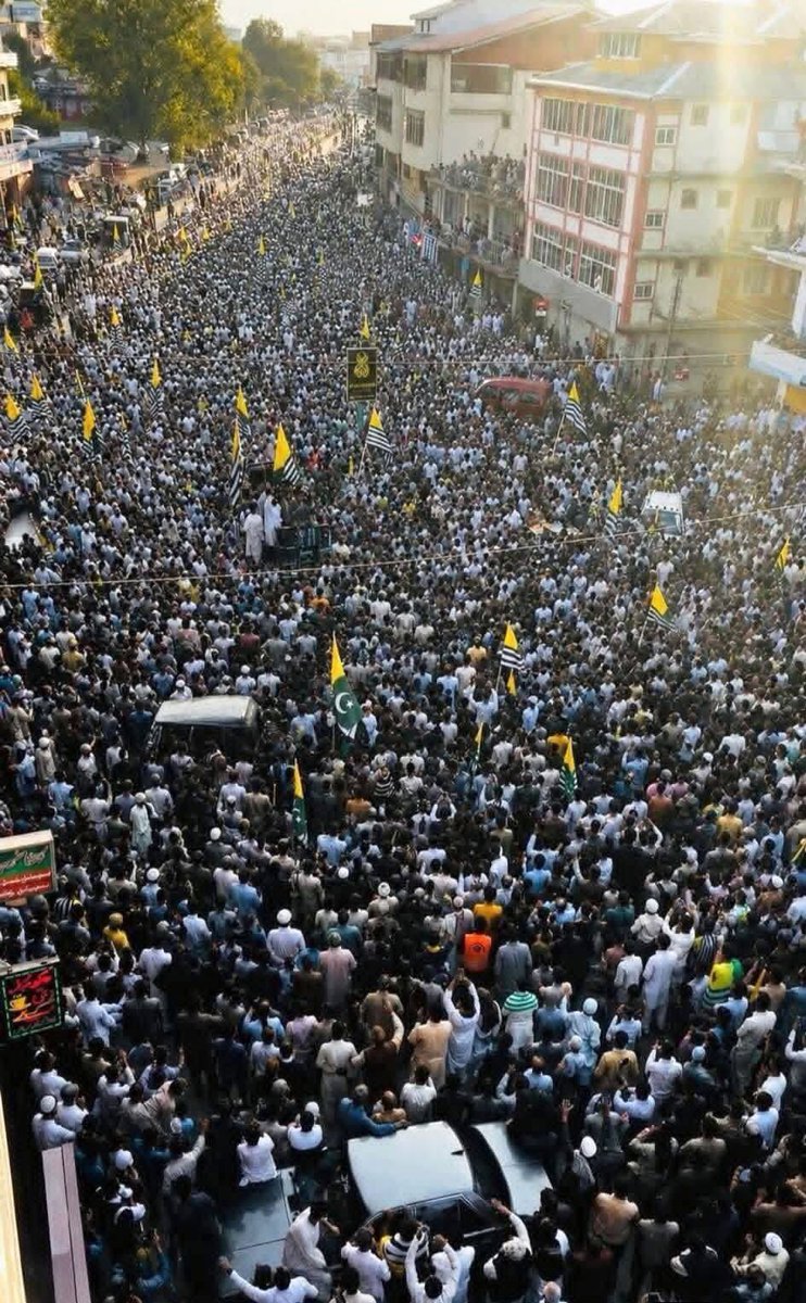 AMananKashmiri's tweet photo. کشمیر کے وارث زندہ ہیں💯✌🏻🍁🤲🩵
#RightsMovementAJK #AJKRightsmovement #kashmirvalley #KashmirBleeds #FreeKashmir #kashmir #revolution #awamiactioncommittee https://t.co/hCfP1kjQAa