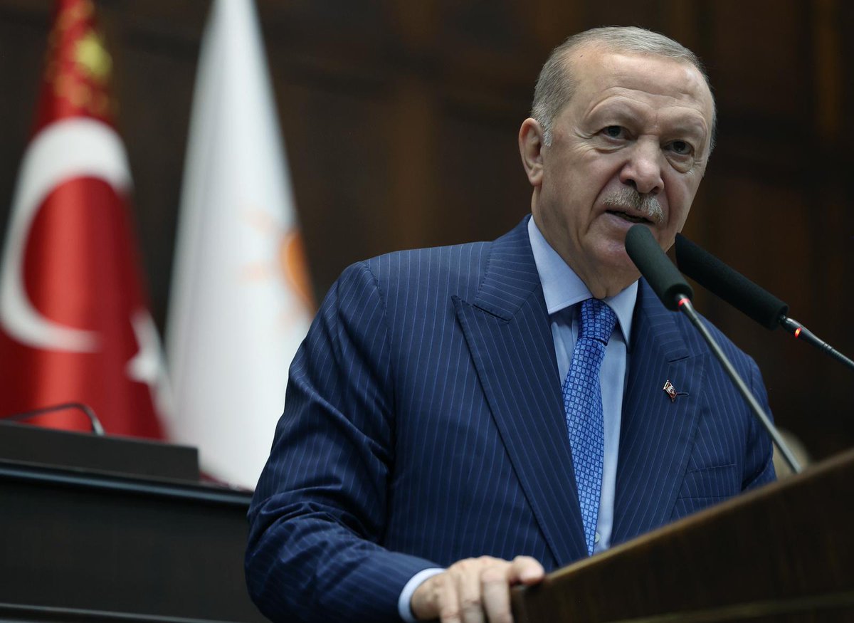mustafaelitas's tweet photo. 🗓️ 10 Haziran 2026
📍 TBMM Grup Toplantısı 

Genel Başkanımız ve Cumhurbaşkanımız Sayın @RTErdogan'ın teşrifleriyle Partimizin TBMM Grup Toplantısını gerçekleştirdik.

Grup Toplantımızın demokrasimize, memleketimize ve milletimize hayırlı neticelere vesile olmasını diliyorum. https://t.co/p89hAsjode