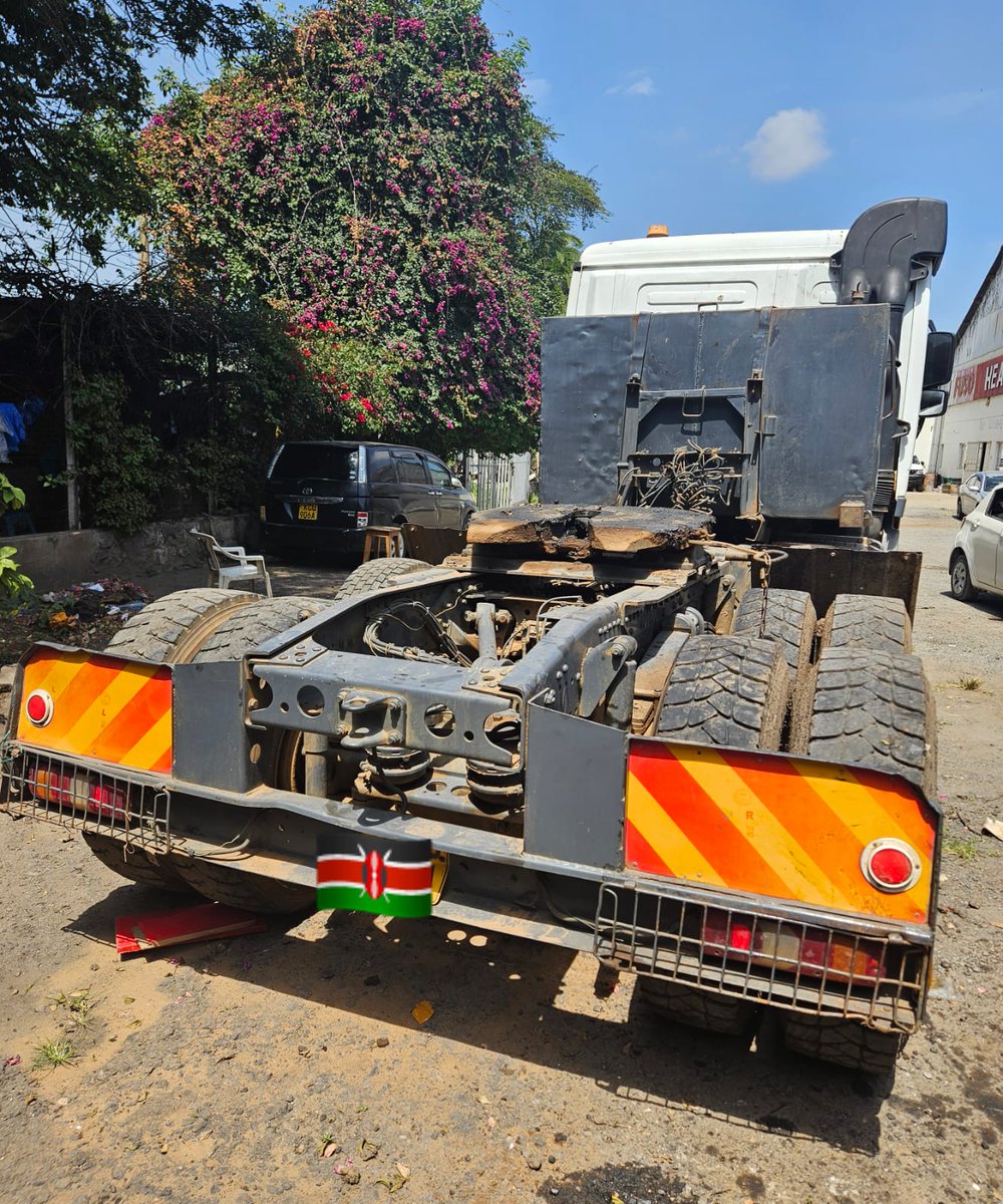freeman_gideon's tweet photo. Mmercedes actross mp3 3340 local dt dobbie asking 8.5m iko nairobi sai call 0722799378 https://t.co/NPs5ctBgF3