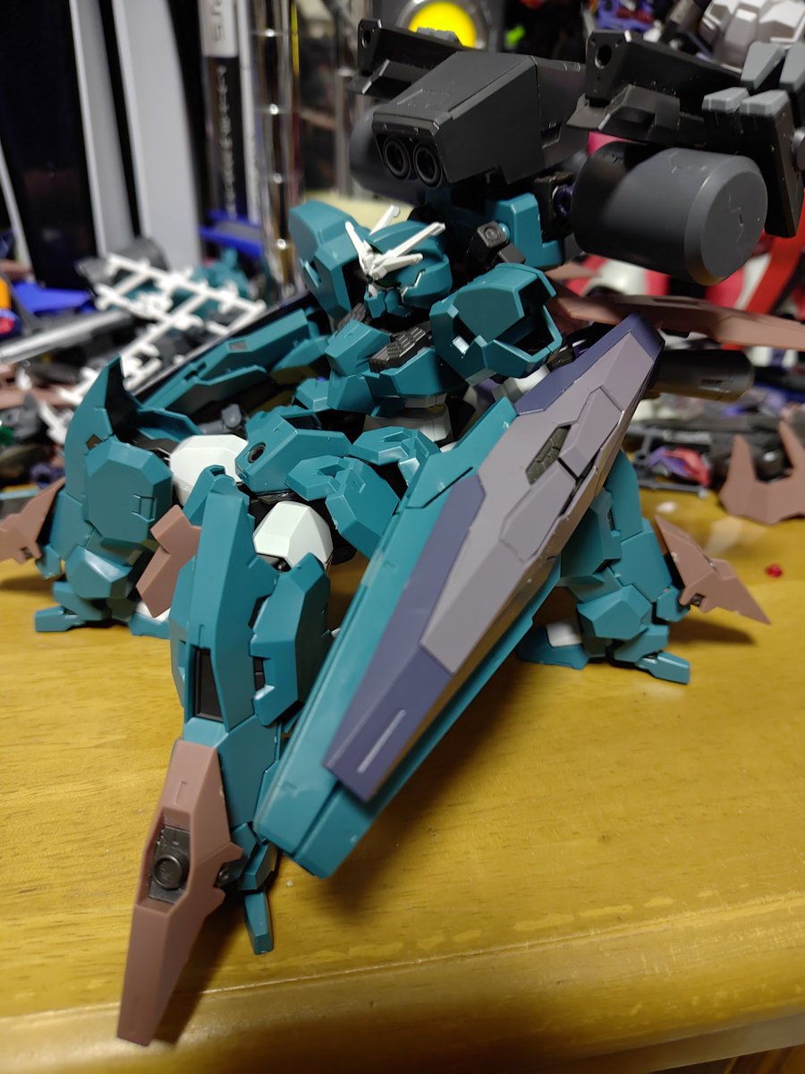 prodo6421's tweet photo. 以前Xでお見かけした作例を見様見真似で再現&amp;過剰積載で製作中。

咄嗟に画像だけ保存したのでお名前を覚えておらず、大変申し訳ない気持ちと、四脚ルブリス格好良いってことをお伝えしたい！

#ロボットの日 https://t.co/Sshl9o8fvK