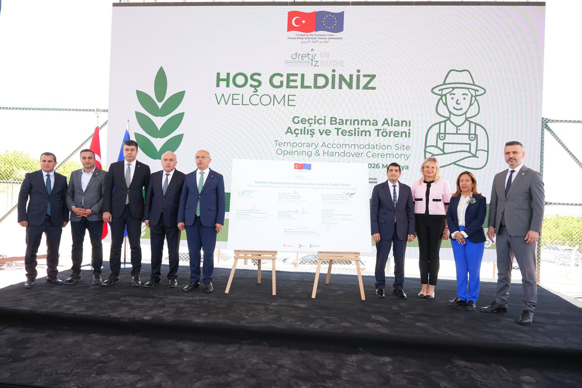 undpturkiye's tweet photo. Mevsimlik tarım işçileri, tarımsal üretimin önemli bir parçası. 🌾

#INSURE Projesi kapsamında #Malatya'da hayata geçirilen yeni Geçici Barınma Alanı ile, mevsimlik tarım işçilerinin güvenli barınma, hijyen ve sosyal alanlara erişimini destekliyoruz.

#KırsalKalkınma https://t.co/fbArS3Blcs