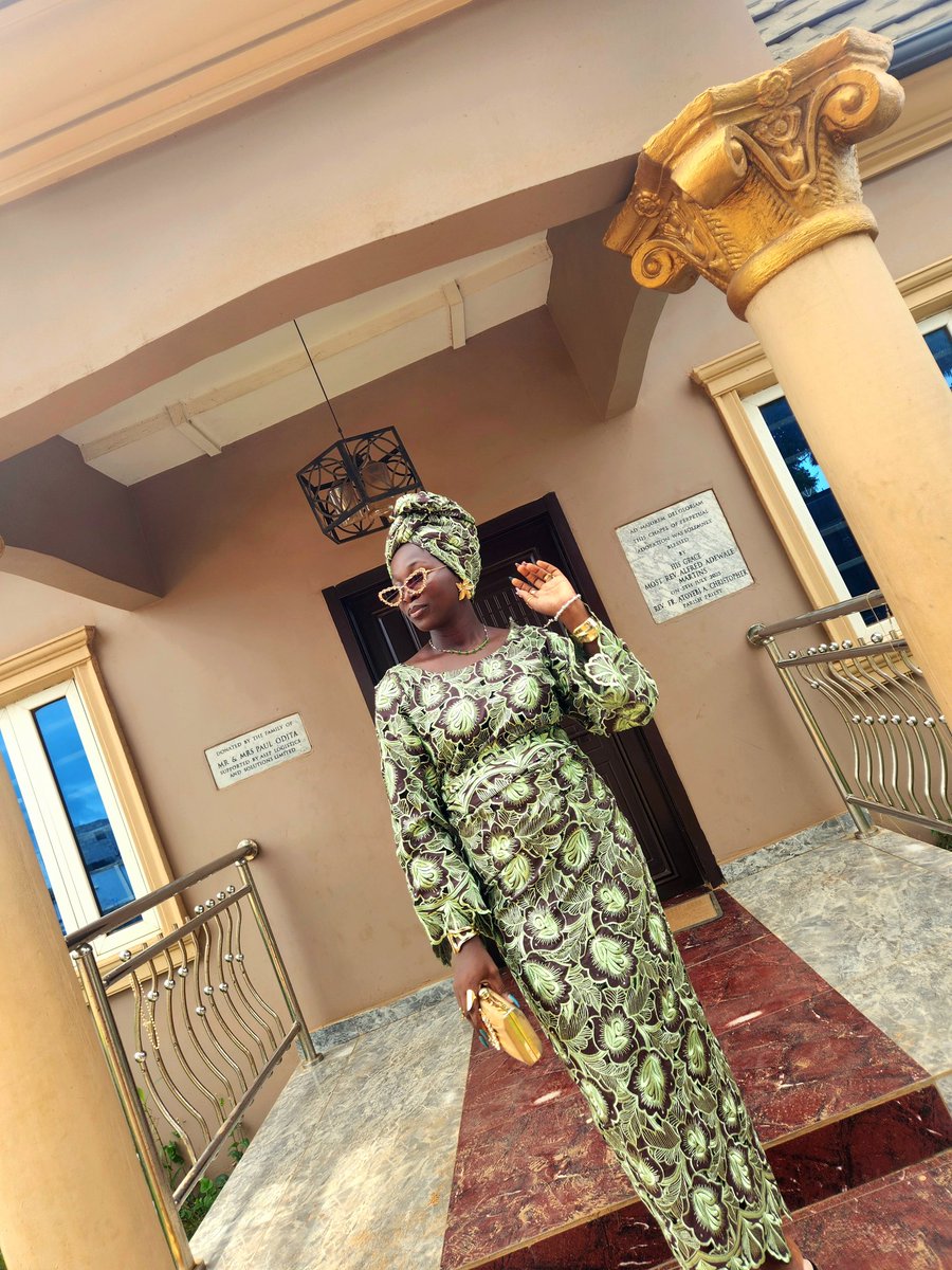 Invaluablemoi's tweet photo. Here are the other 5 women who dressed well that won the 20k each from Anonymous. 

I have added 40k more for two more ladies cos it was a difficult choice. So we have 7 ladies all together.

@Asakeadez
@Simply_nimah
@omowumi_omoleke
@AkintayoFeranmi
@Debbieeee_23
@Adeolafluorish 
@Purplecheeks2

Congratulations 🎊 Kindly send your acct to @groundnut_ninja 

Next post is for the men. 100k for 5 men. 

Say a Prayer for Anonymous 🙏❤️