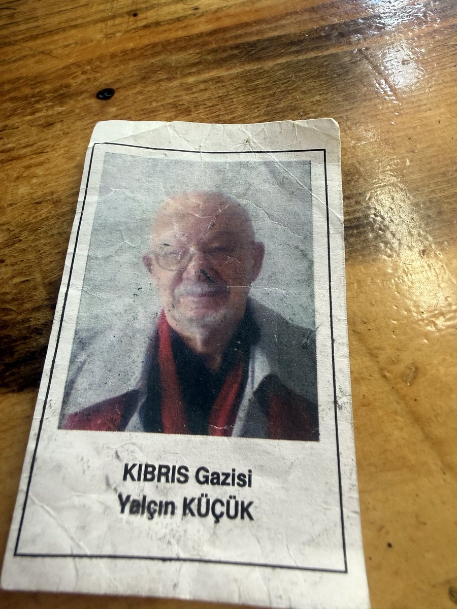 catidakibalon's tweet photo. Bende bir resmin var yüzüme bakmıyor https://t.co/w8AkTEOVrz