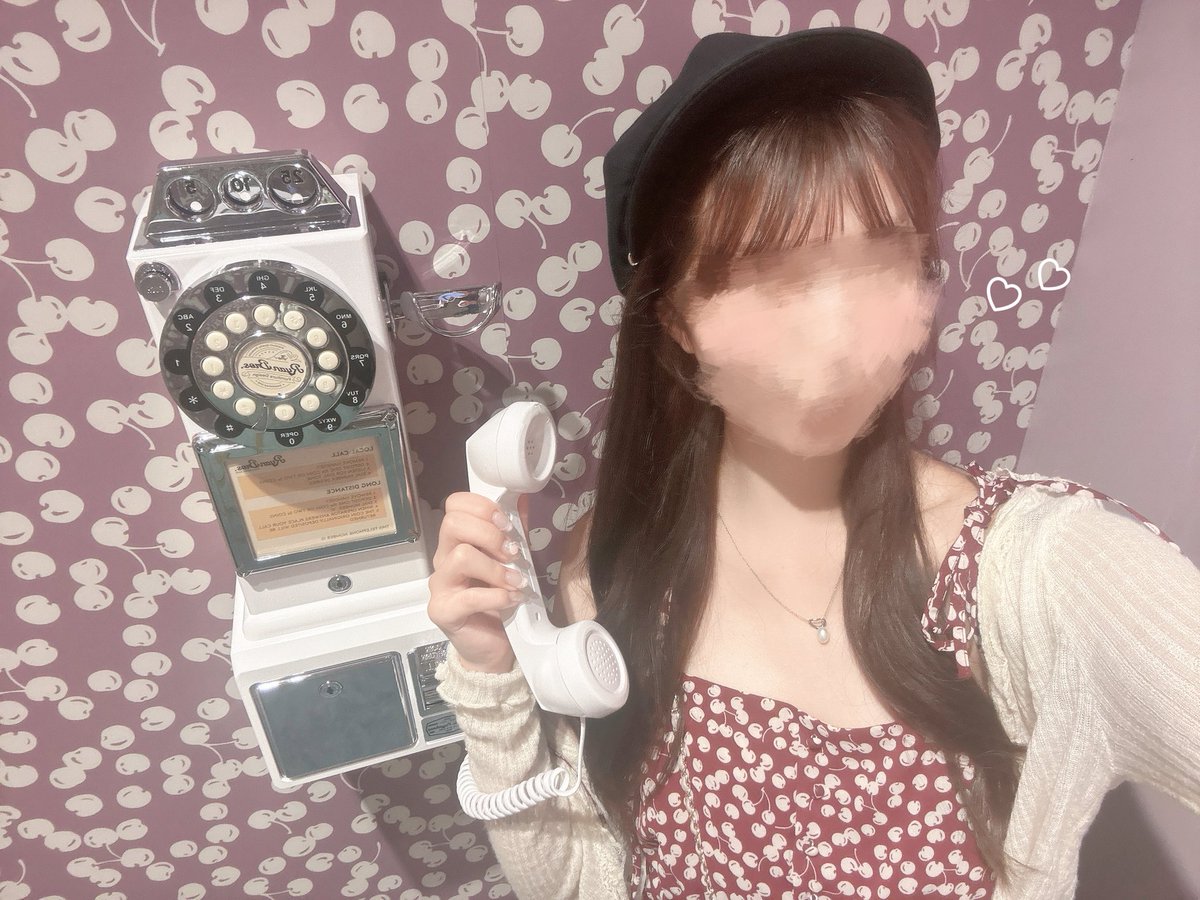 babu__pyon's tweet photo. しれっと最初のうちに買いに行ったチェリーキャミ着てまたエルメ行ってきた🍒♡
水色ととても悩んでこの色にしたჱ̒ˆT ˙̫ Tˆ👌🏻💘
何にでも合うし愛用確定💞💞💞
#herlipto https://t.co/bNFKtrqwEI