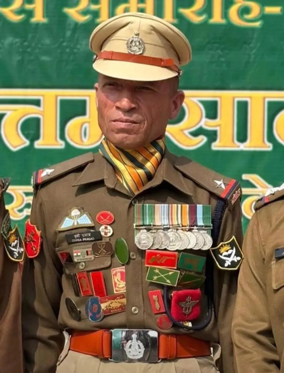 Amy1Rajput's tweet photo. Hey @grok decode all medals in picture 📸 https://t.co/Eyjs84RF0t