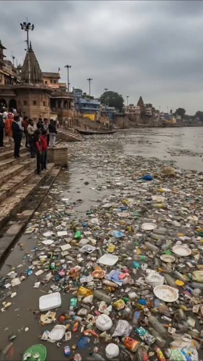 Alexander11945's tweet photo. @ydvrakeshh61 @Peoplepower08 This is your ganga ghaat 😭 https://t.co/7Hqva9QslN